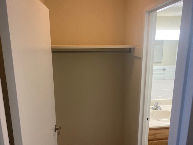 Silver Spring Towers Image 111