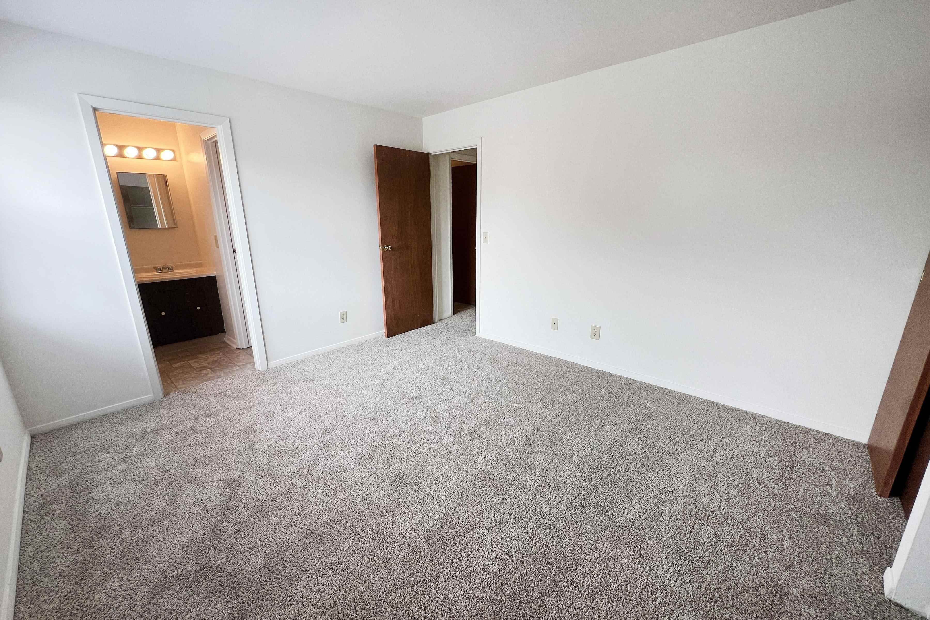 Four Worlds Apartments Image 38