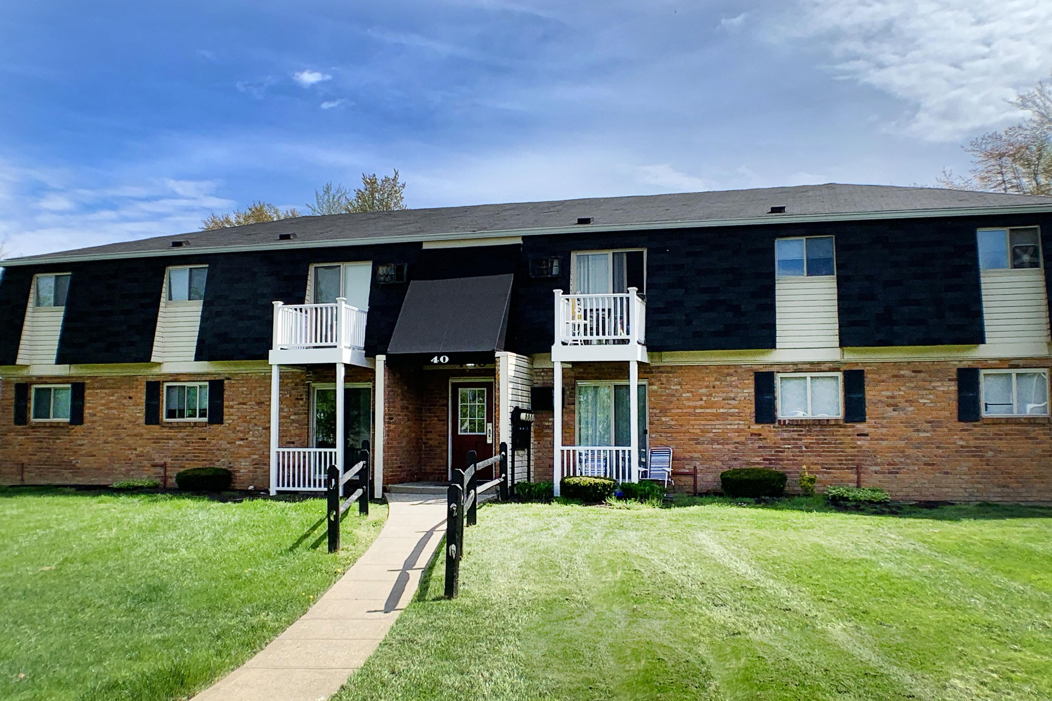 Crown Station Apartments Image 4