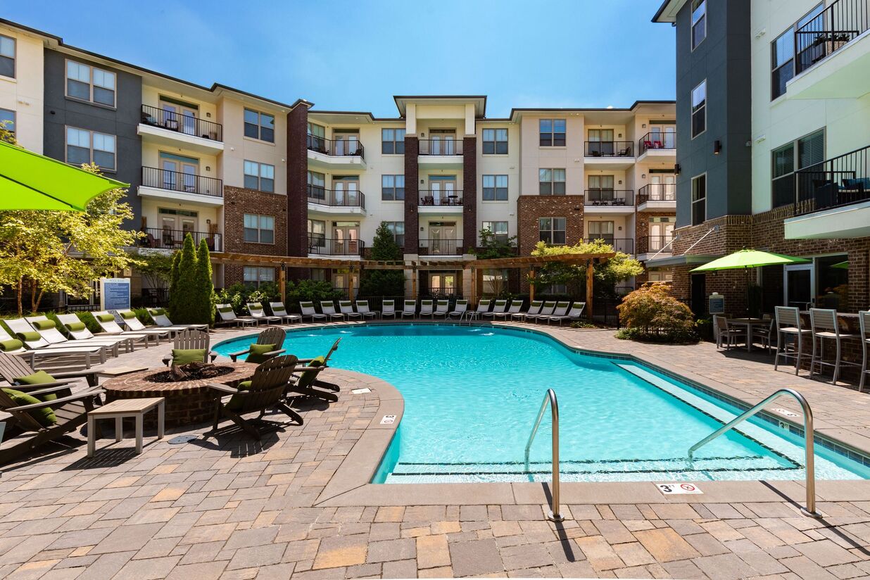 One Metrocenter Image 1