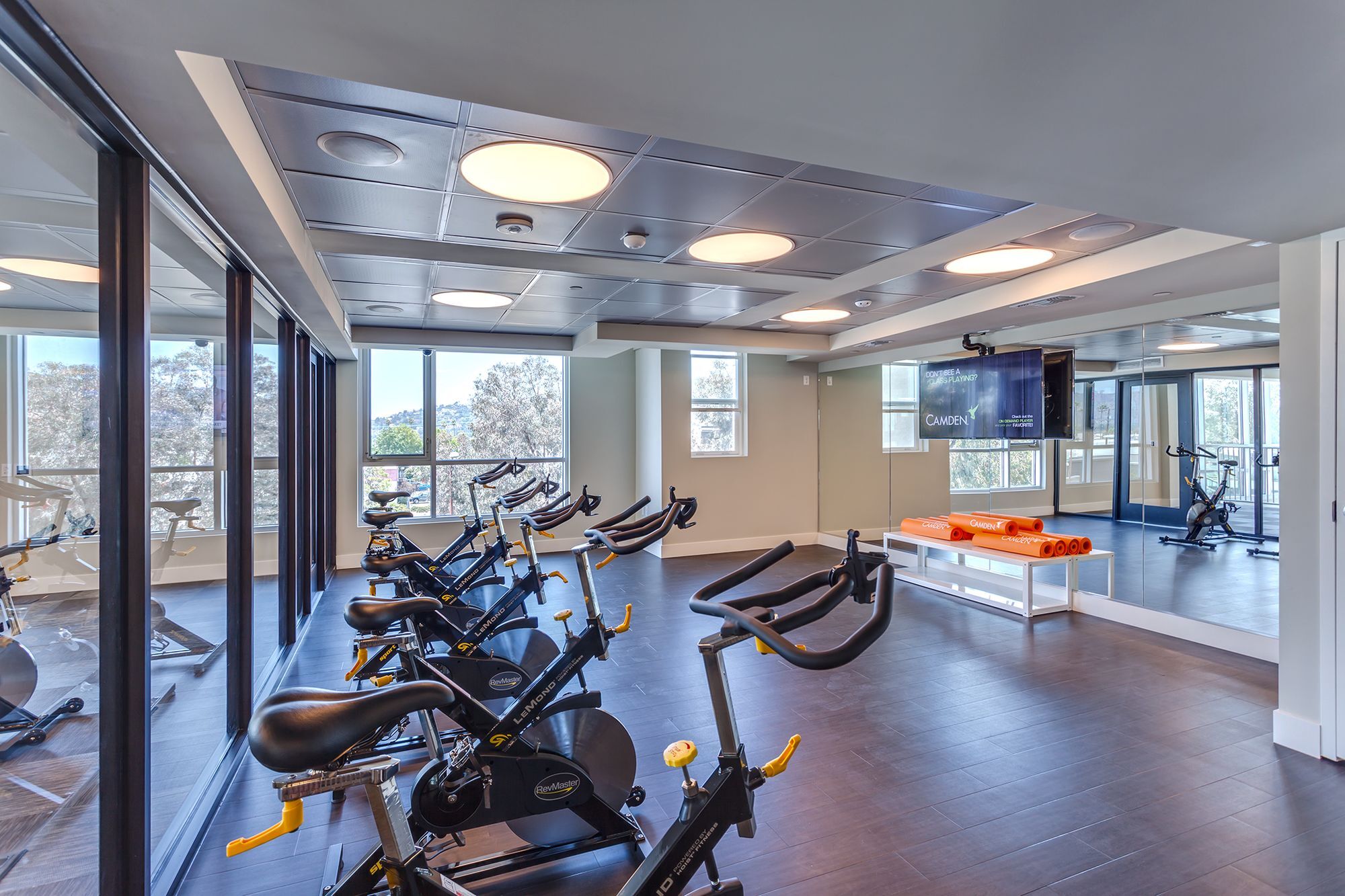 Camden Glendale Image 30