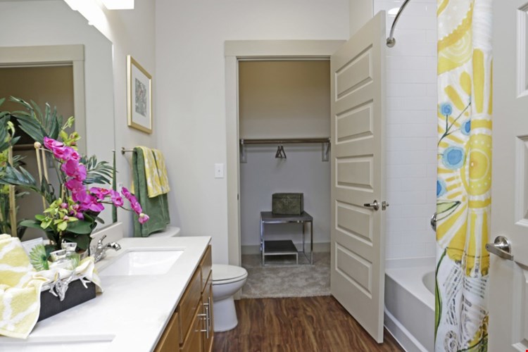 The Bridge at Heritage Creekside Image 23