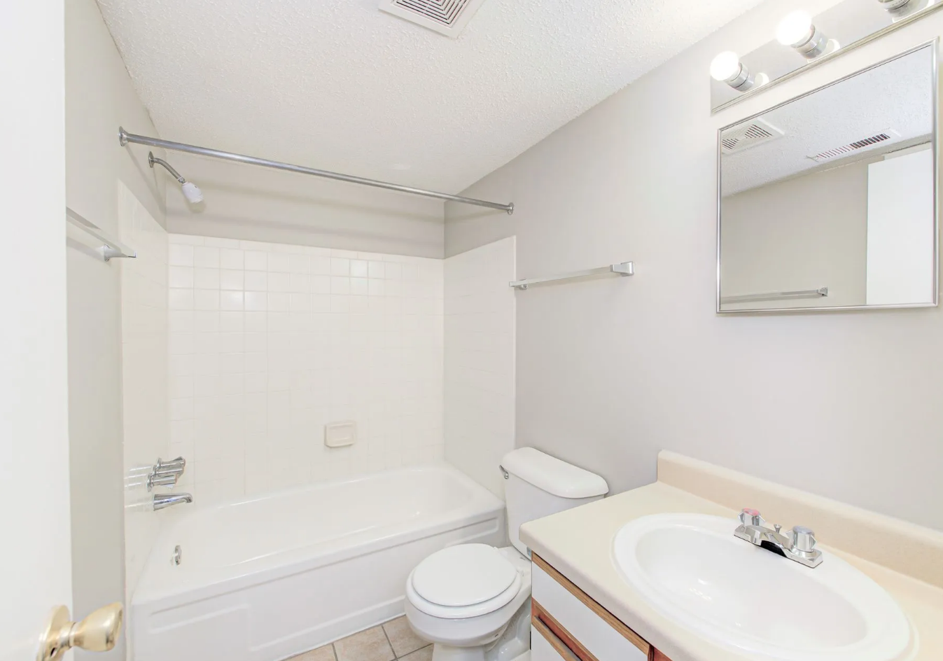 Harrison Point Apartments Image 6