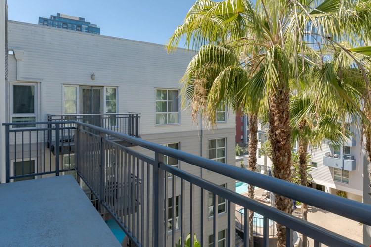 Market Street Village Image 19