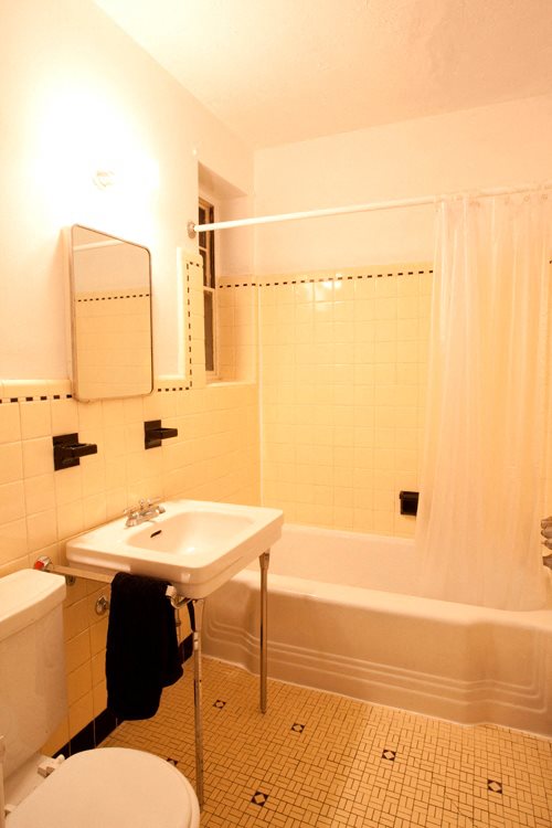 Parkway Manor  Image 6