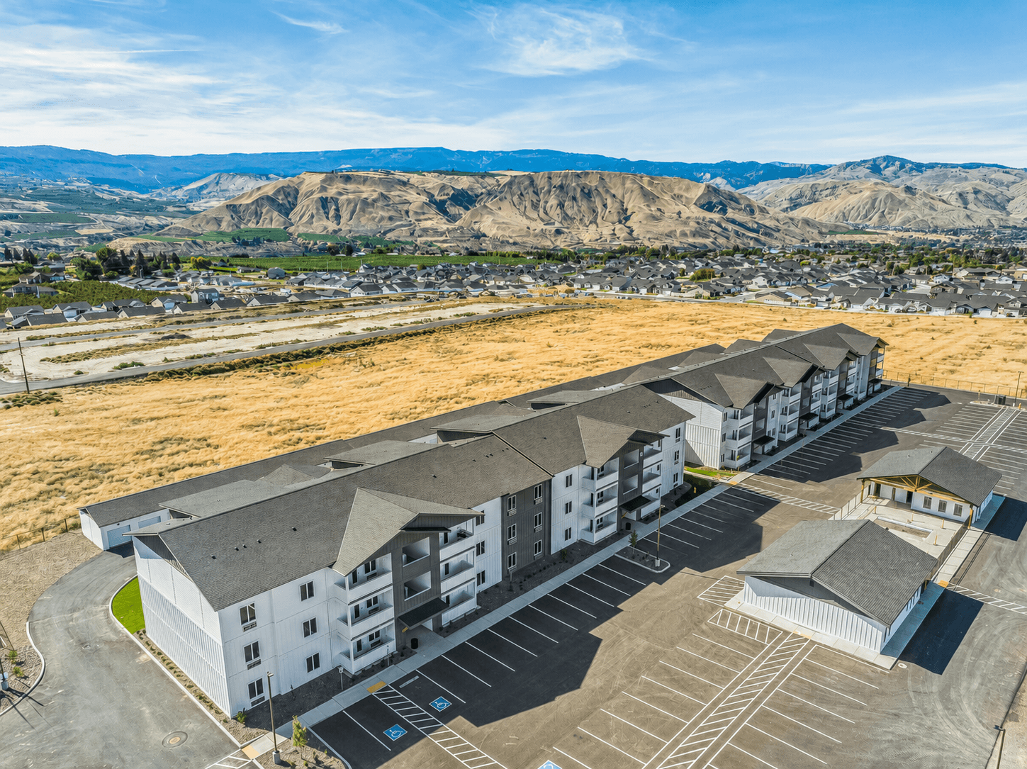Gateway Apartments Image 1