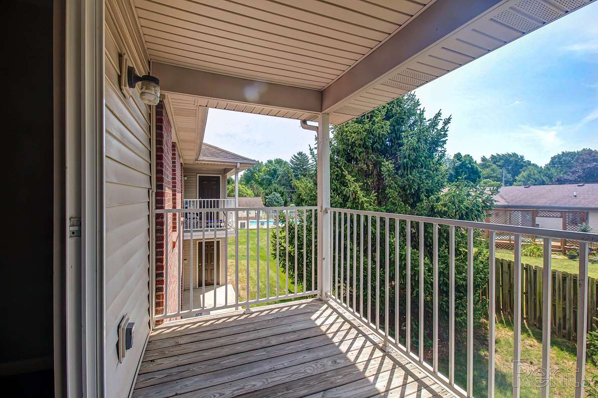 Brainard Landings Image 9