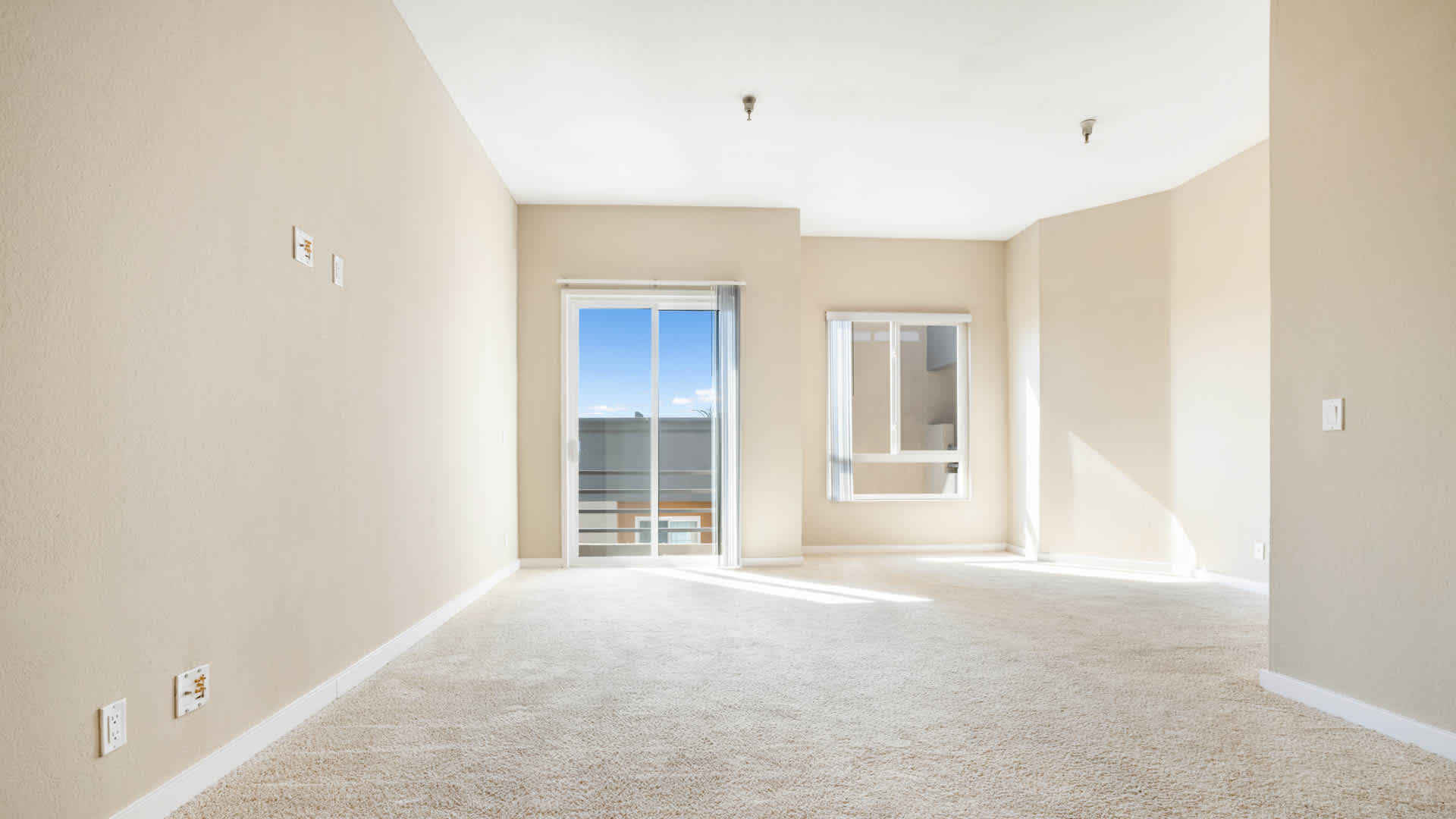 Vantage Hollywood Image 18