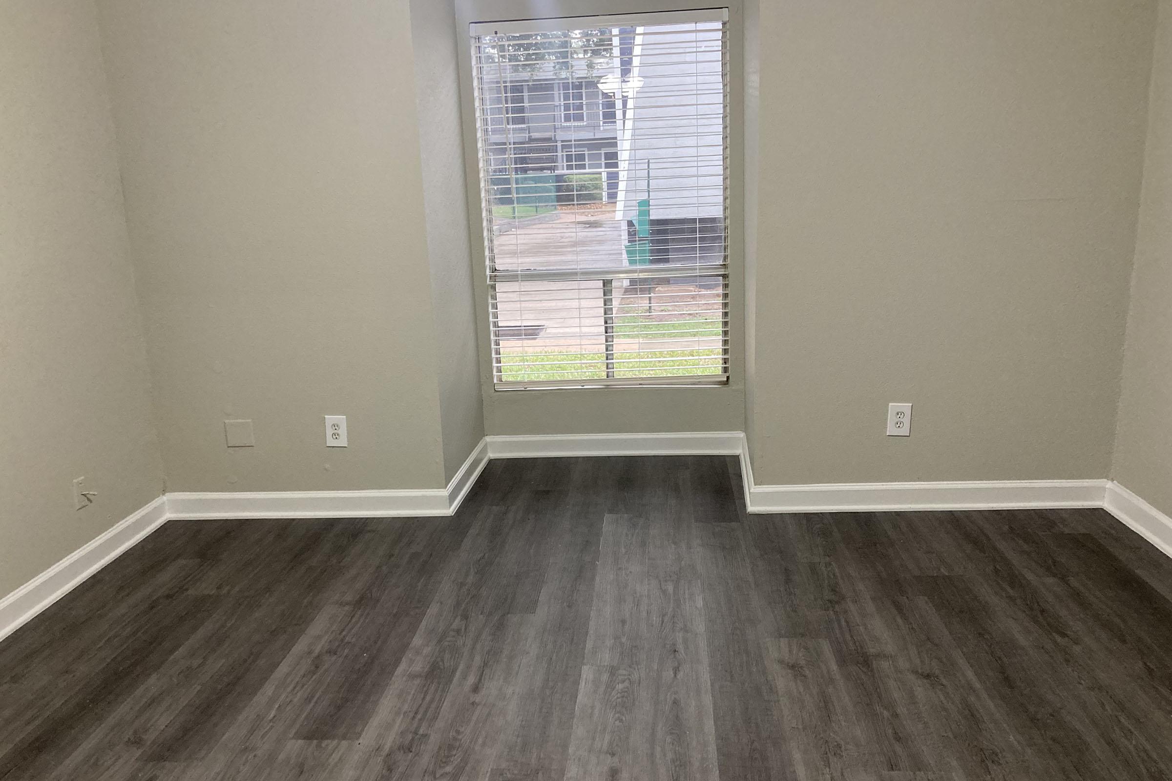 Falls of Maplewood Image 7