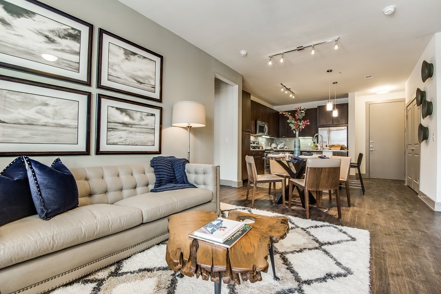  Henley at the Rim Image 5