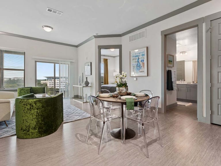 Reveal Skyline Image 25