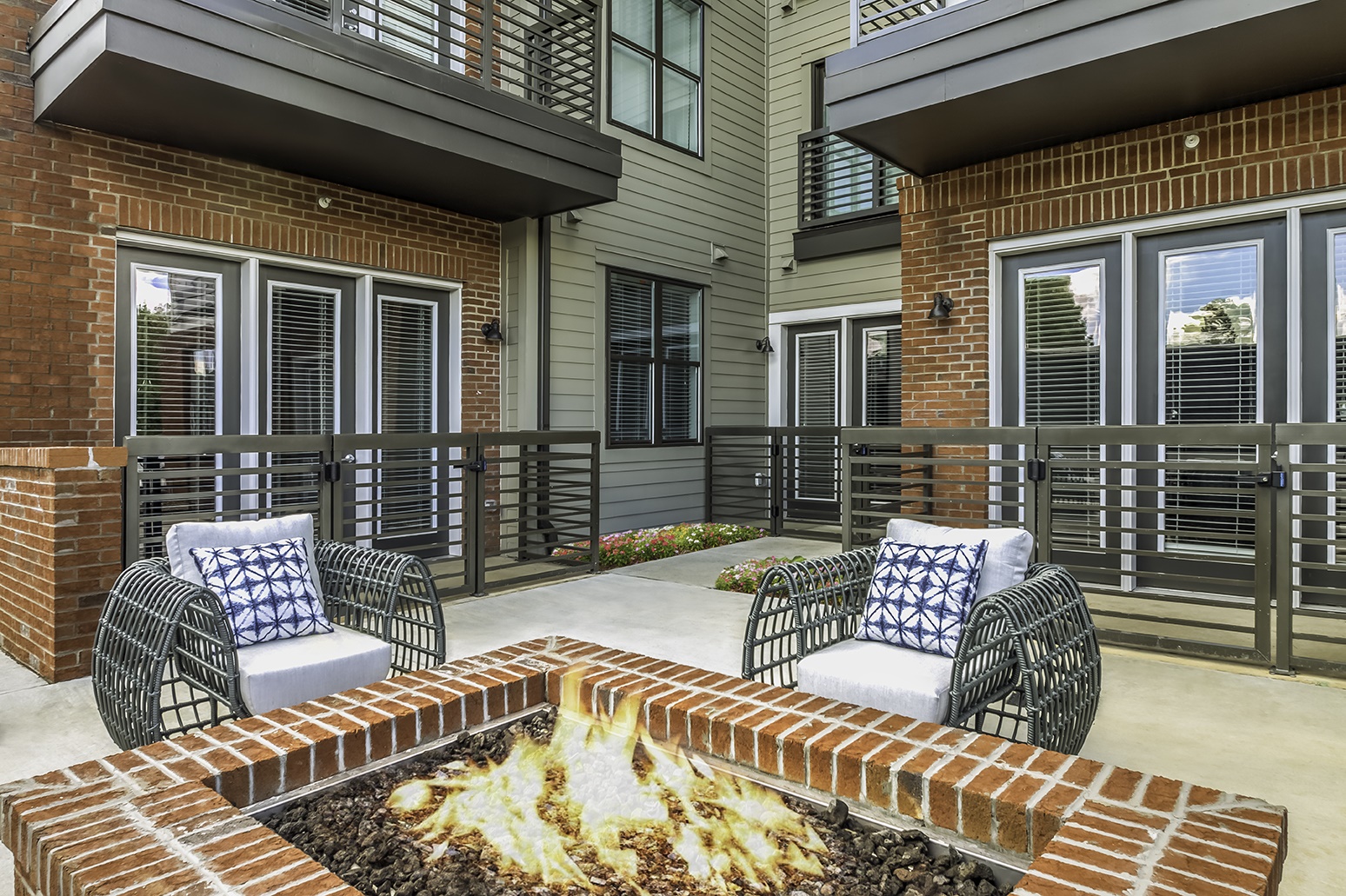 Midwood Station Image 4