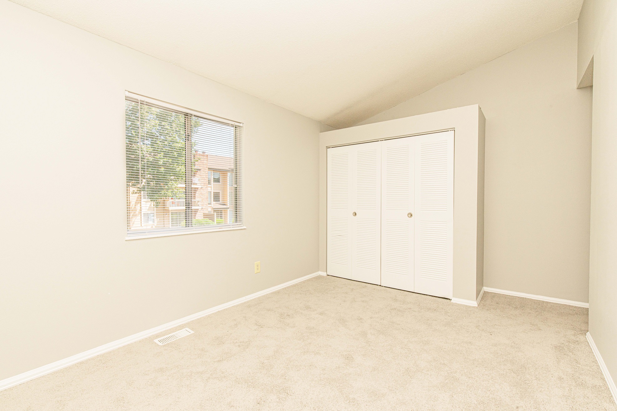 Waterford Manors Image 26