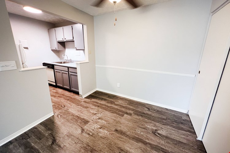 Summit East - A Senior Community Image 18