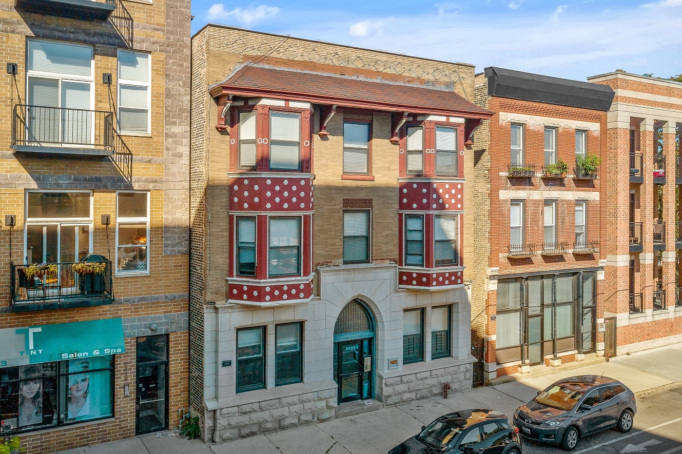 2450 N. Southport Image 1