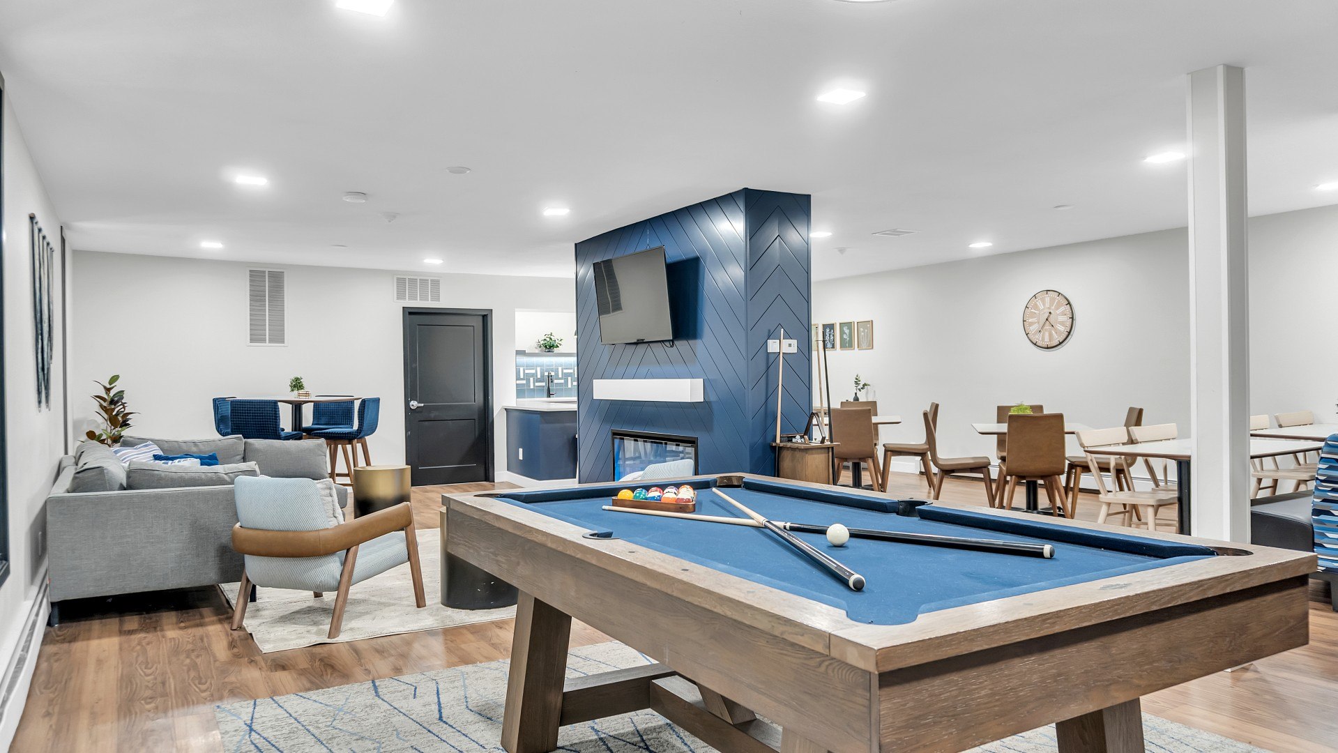 Hillsborough Apartments Image 17