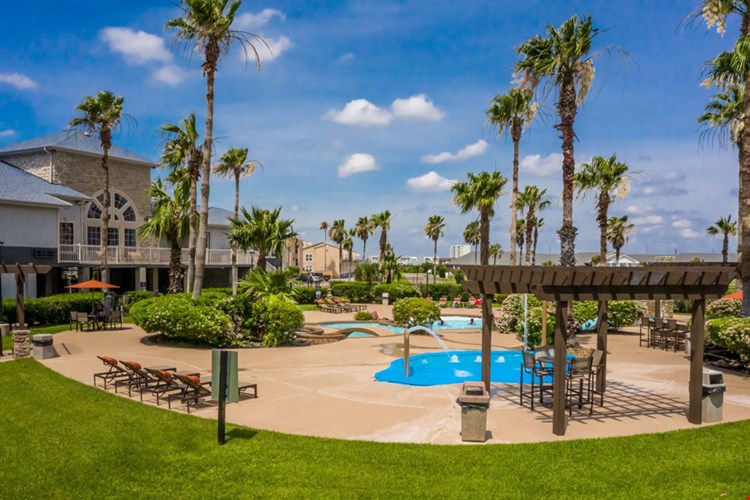 The Club of the Isle Image 1