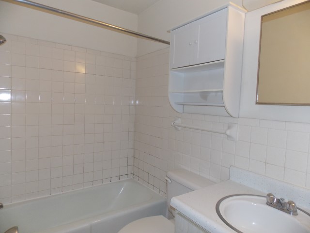 Ulysses Apartments Image 5