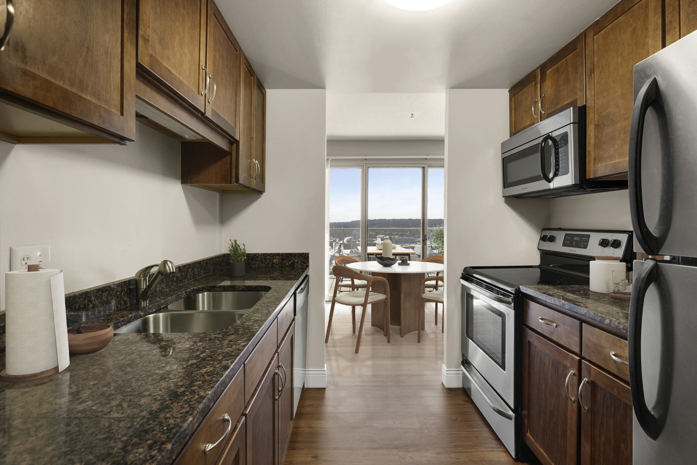 Kellogg Square Image 4