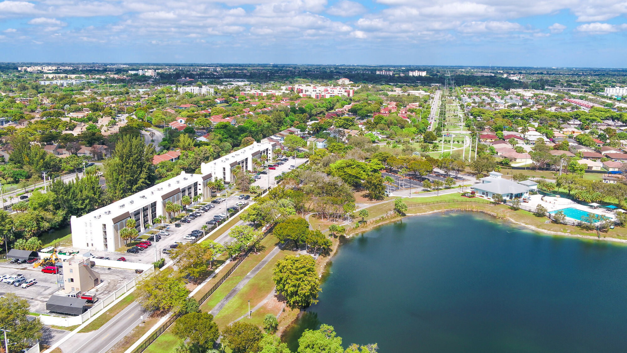 Viewmax Apartments Image 1