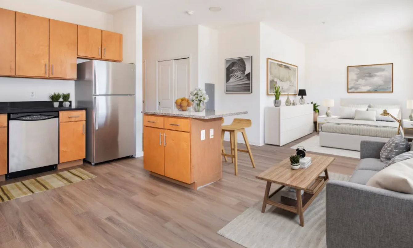 55 Riverwalk Place Image 5