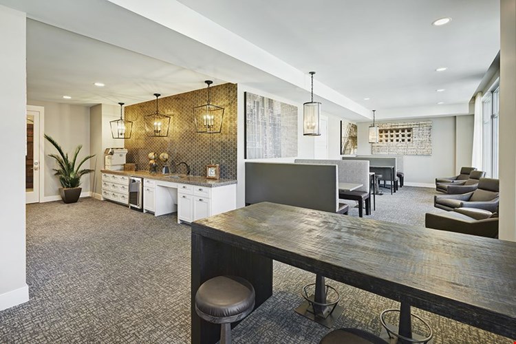 Camden McGowen Station Image 27