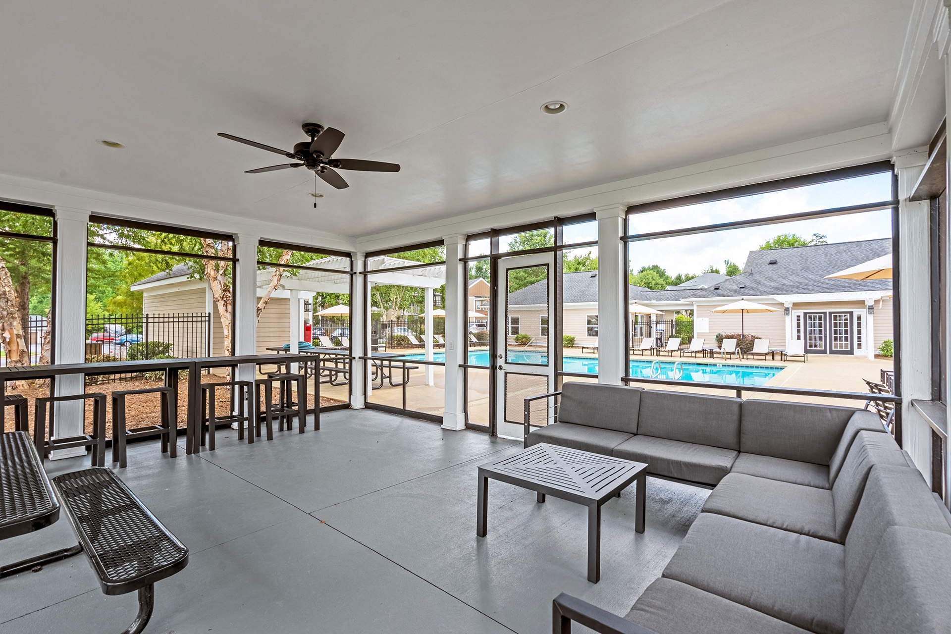 Woodland Trail Apartments Image 17