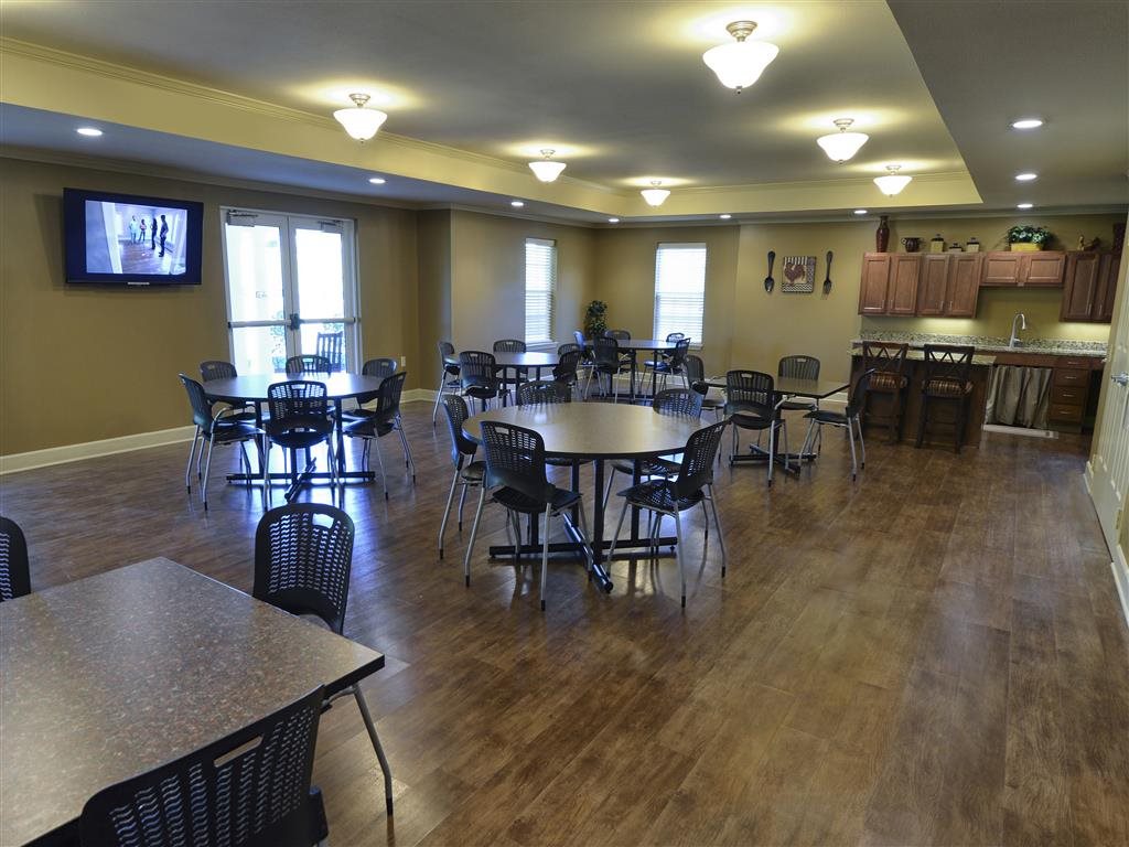 Maple Brook at Golden Pond Image 6