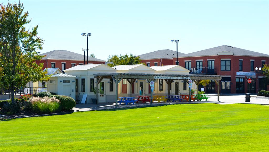 Promenade at New Town Image 29