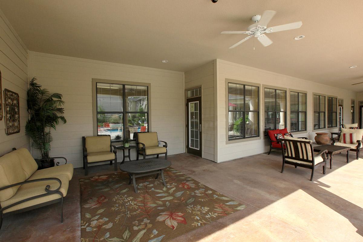 Camden Lake Apartments Image 8