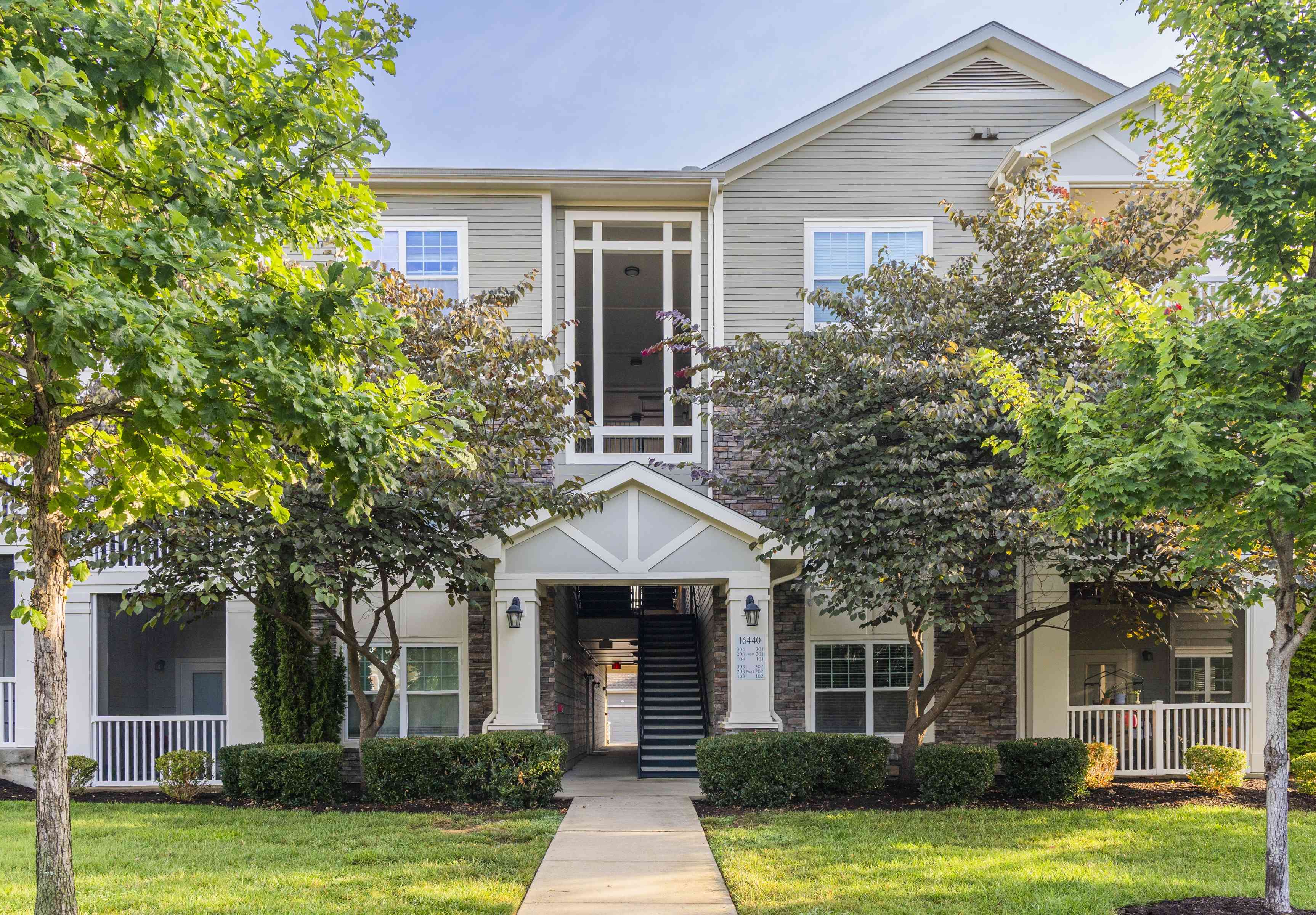 Oasis at Montclair Image 6