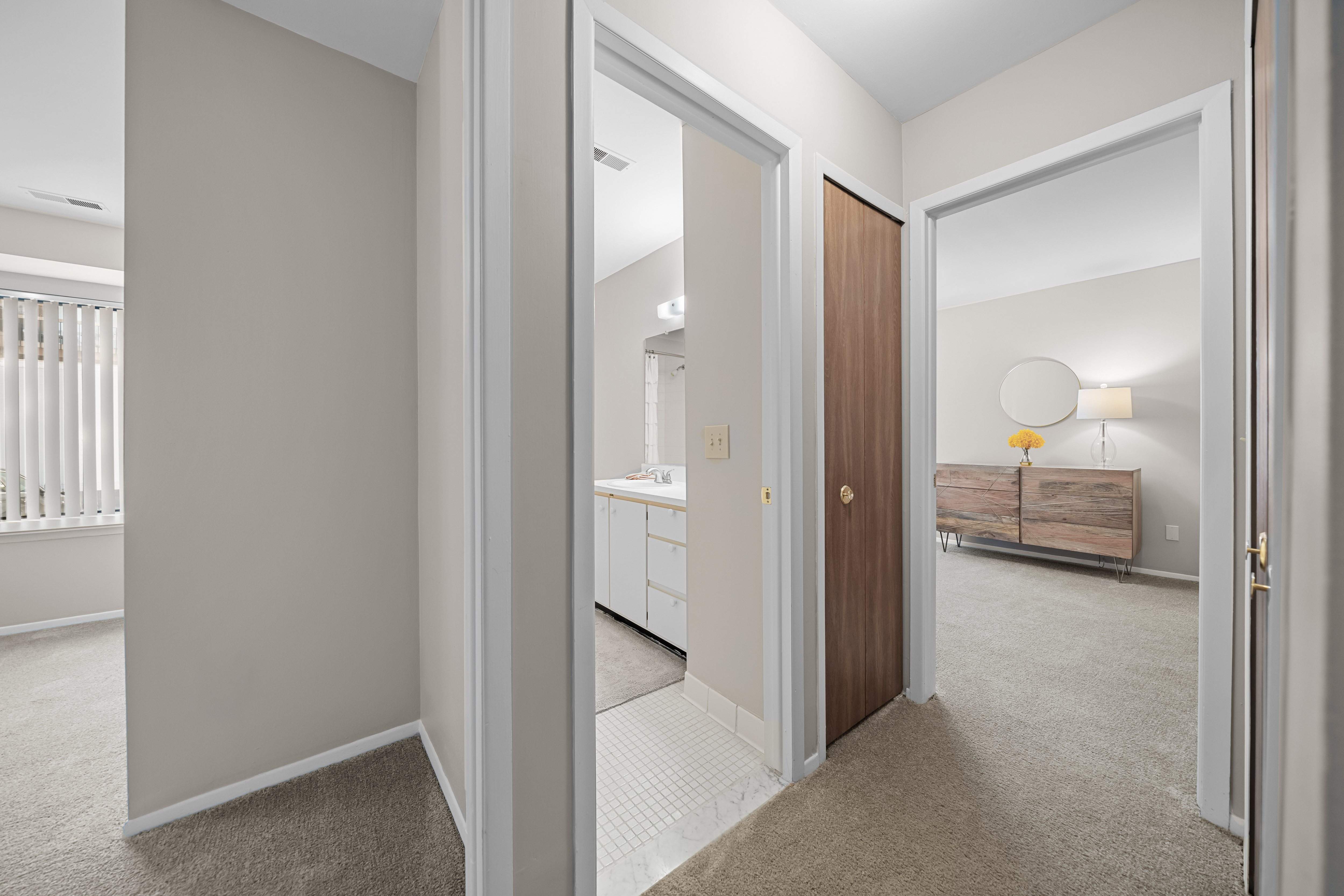 Large layouts at Lakeside Village Apartments Clinton Township MI