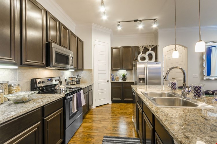 Villages 3Eighty Image 5