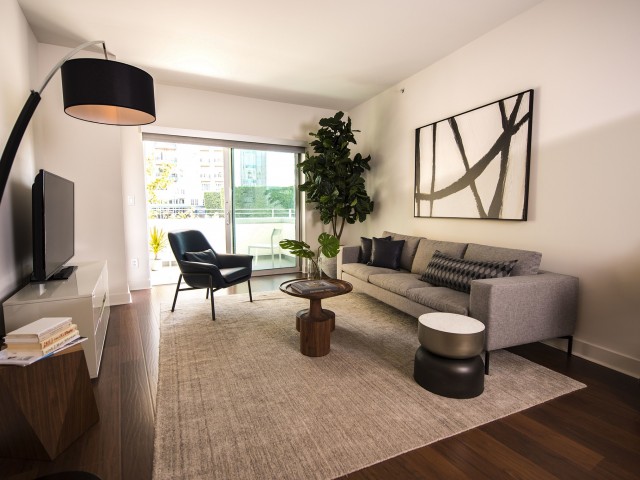 Wilshire Margot Image 20