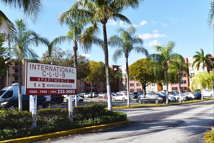 International Club Image 5