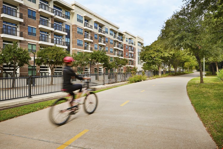 Camden Victory Park Image 43