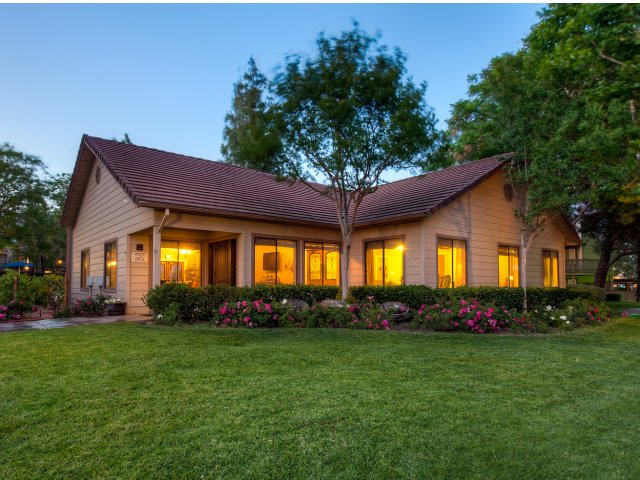Vineyard Village Image 14