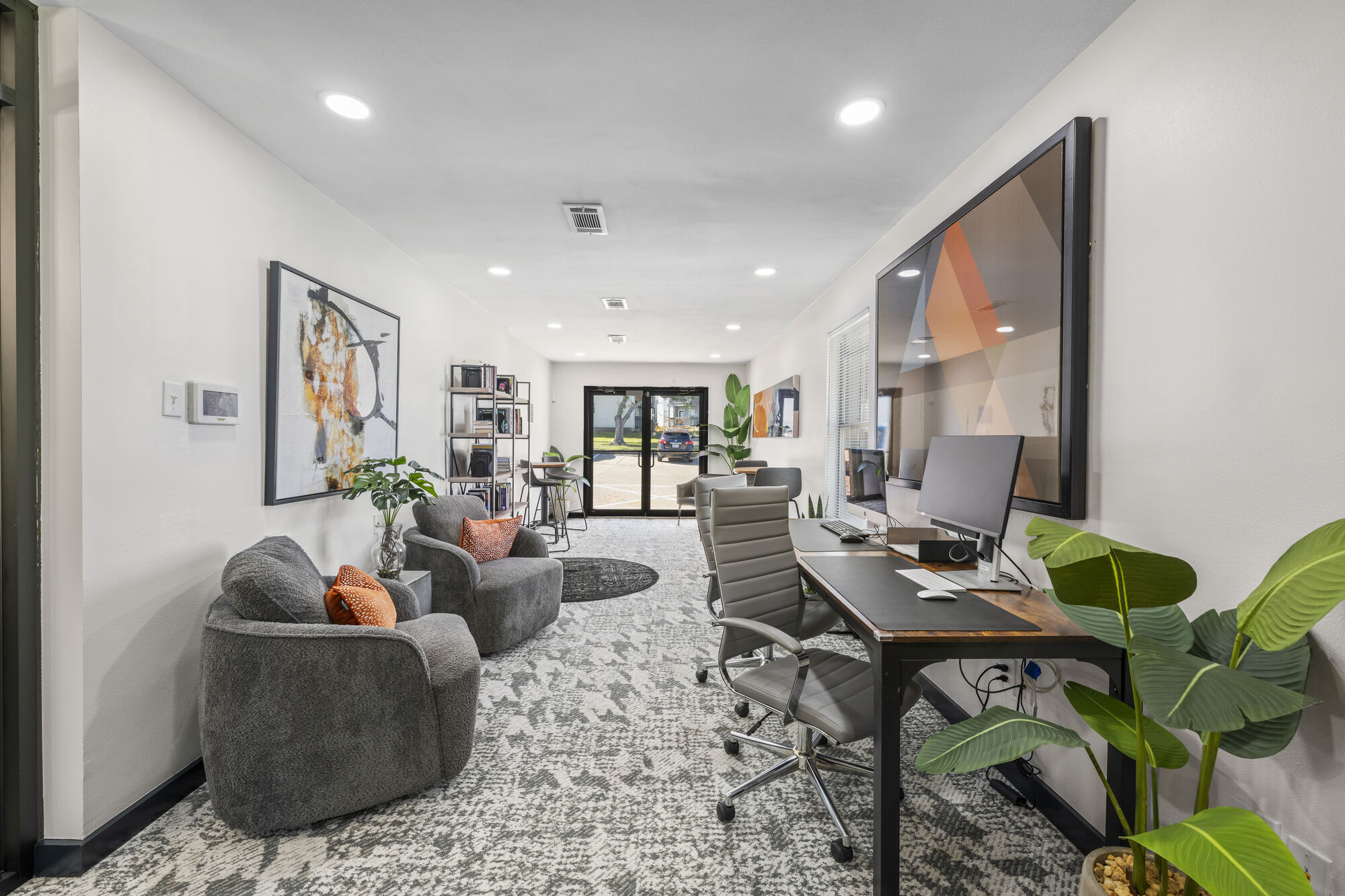 The Halston Image 14