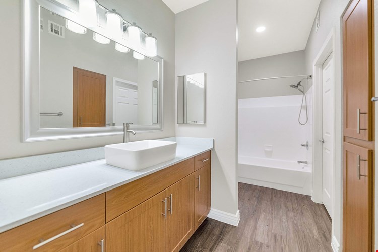 Townhomes at Biltmore Image 22