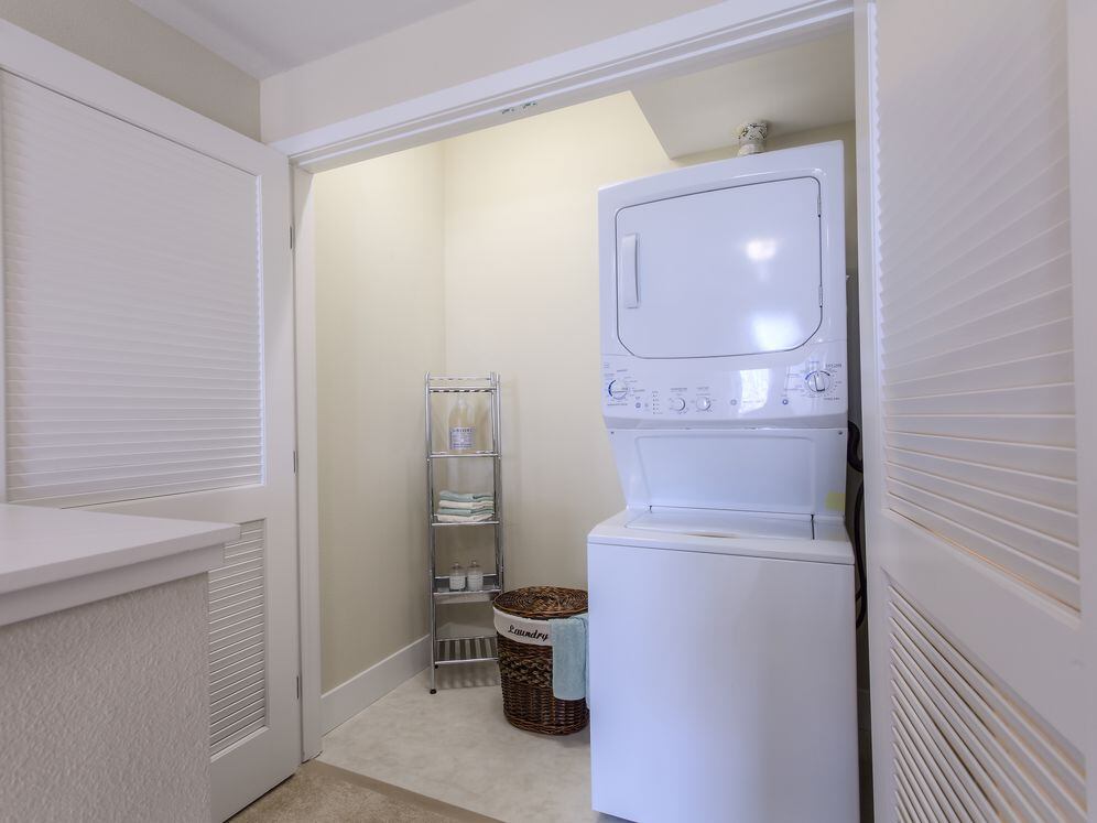 In Unit Washer Dryer