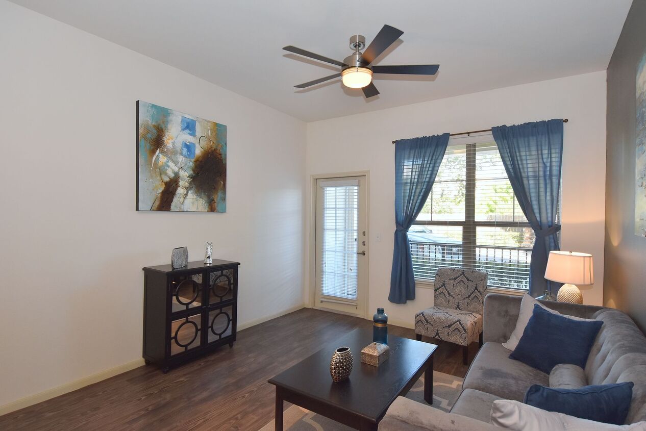 Midtown Grove Apartments Image 5