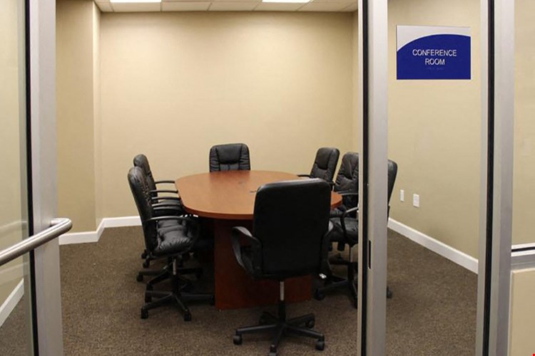 Residences at 1717 Image 18