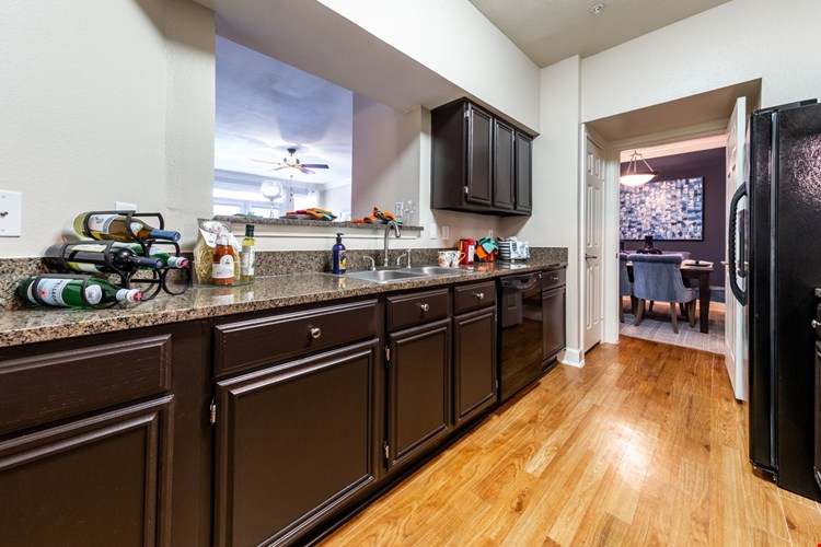 Marquis on Pin Oak Park Image 14