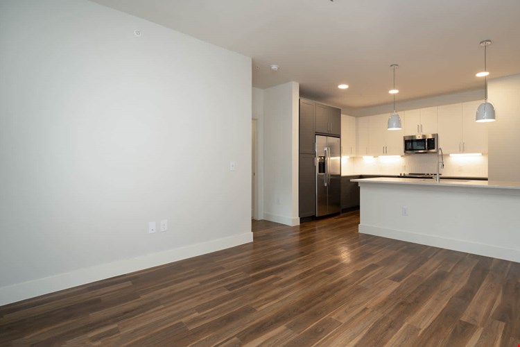 Olivian at the Realm Image 32