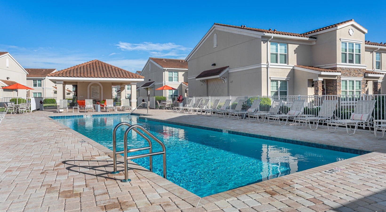 Courtyards at Estero Image 18