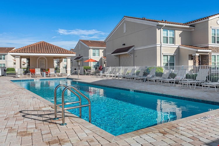Courtyards at Estero Image 18