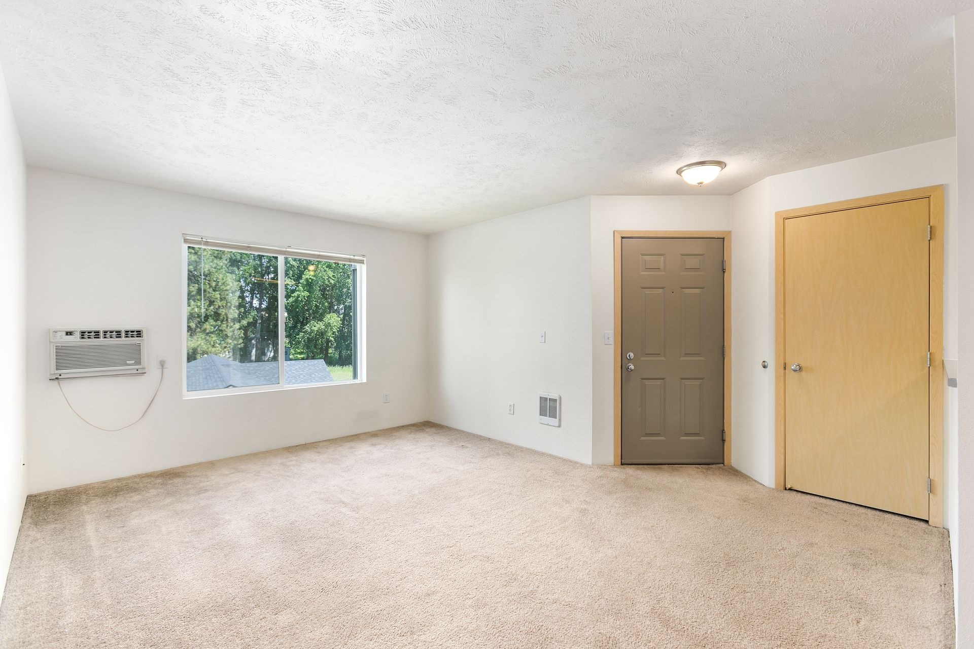 Barrington Place Image 5