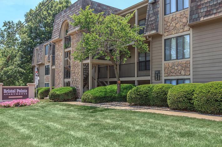 Bristol Pointe Image 1