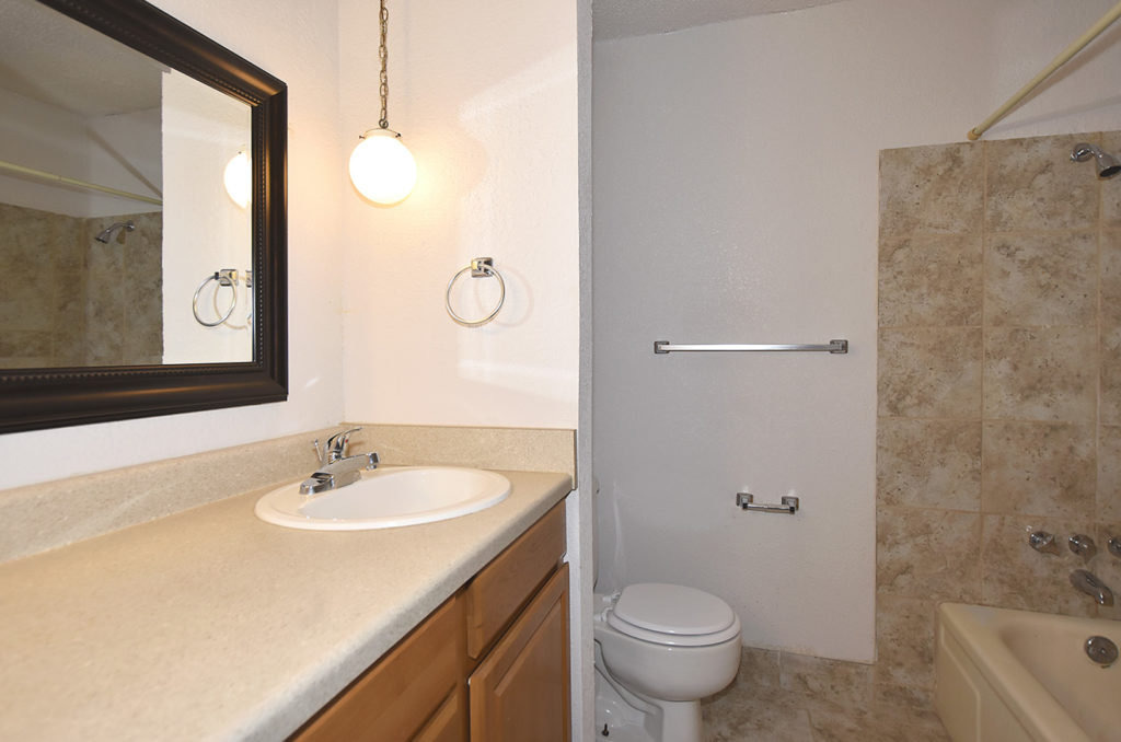 Unicorn Apartments Image 4