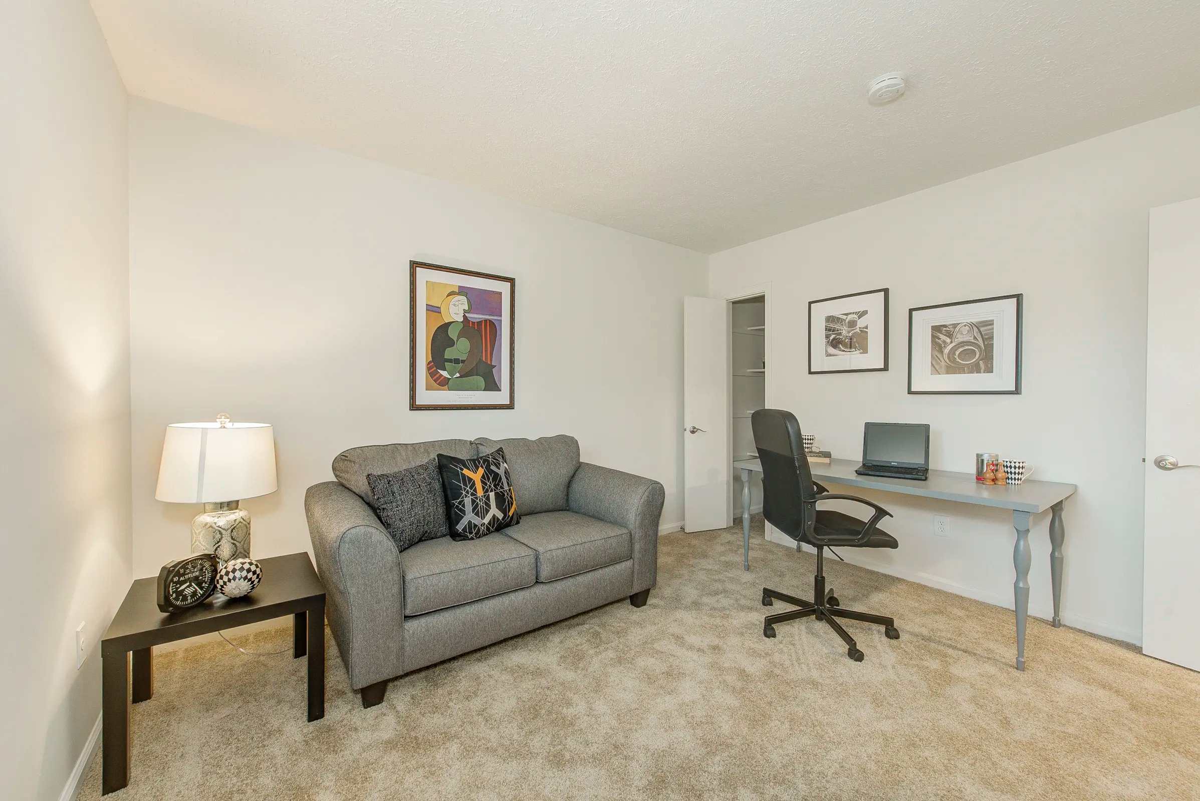 College Courts of Nora Image 7